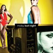 Il testo LUCY VIDA di MOBY è presente anche nell'album Last night (2008)