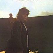 Il testo E SO' CUNTENTO 'E STA' di PINO DANIELE è presente anche nell'album Nero a metà (1980)