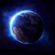 Il testo PLANET EARTH di PRINCE è presente anche nell'album Planet earth (2007)
