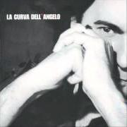 Il testo QUALCUNO MI HA UCCISO di RENATO ZERO è presente anche nell'album La curva dell'angelo (2001)