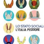 Il testo DOZZINALE di LO STATO SOCIALE è presente anche nell'album L'italia peggiore (2014)