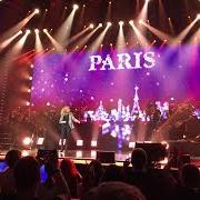 Il testo REGARDE-MOI di CELINE DION è presente anche nell'album Live a' paris (1996)