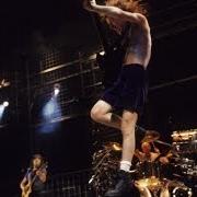 Il testo FIRE YOUR GUNS degli AC/DC è presente anche nell'album Live (1992)