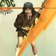 Il testo SCHOOL DAYS degli AC/DC è presente anche nell'album T.N.T. (1976)