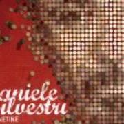 Il testo LA CLASSIFICA (VERSIONE 2008) di DANIELE SILVESTRI è presente anche nell'album Monetine (2008)