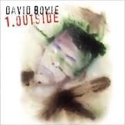 Il testo STRANGERS WHEN WE MEET di DAVID BOWIE è presente anche nell'album Outside (1995)