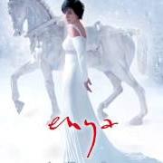 Il testo STARS AND MIDNIGHT BLUE di ENYA è presente anche nell'album And winter came (2008)
