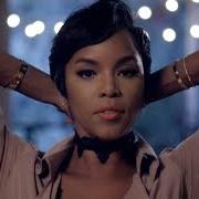 Il testo SHOW ME di LETOYA LUCKETT è presente anche nell'album Back 2 life (2017)