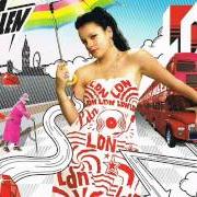 Il testo EVERYONE'S AT IT di LILY ALLEN è presente anche nell'album Stuck on the naughty step (2008)