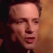 Il testo SURRENDER THE RAIN di LINDSEY BUCKINGHAM è presente anche nell'album Out of the cradle (1992)