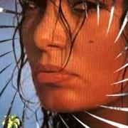 Il testo INFINITO di LOREDANA BERTÈ è presente anche nell'album Carioca (1985)