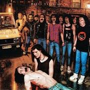 Il testo CORAZÓN DE ROCK AND ROLL di LOS SUAVES è presente anche nell'album Malas noticias (1993)
