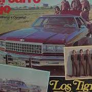 Il testo LA PUERTA NEGRA di LOS TIGRES DEL NORTE è presente anche nell'album La banda del carro rojo (2006)