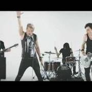 Il testo CRASH MY WORLD di LOVEX è presente anche nell'album Watch out! (2011)