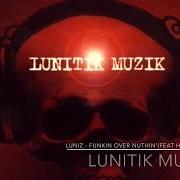 Il testo JUST MEE & U di LUNIZ è presente anche nell'album Lunitik muzik (1997)