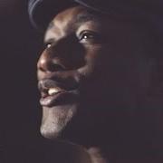 Il testo HELLO WORLD di ALOE BLACC è presente anche nell'album Hello world (2014)