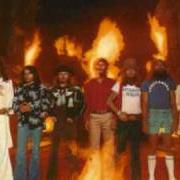 Il testo AIN'T NO GOOD LIFE dei LYNYRD SKYNYRD è presente anche nell'album Street survivors (1977)