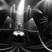 Il testo MARIONETTES WITH HALOS degli ALPHAVILLE è presente anche nell'album Strange attractor (2017)