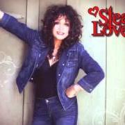 Il testo BLUES GO WALKING di MARIA MULDAUR è presente anche nell'album Steady love (2011)