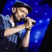 Il testo GLI ANNI di MAX PEZZALI è presente anche nell'album Tutto max