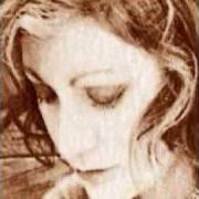 Il testo ALMENO TU NELL'UNIVERSO di MIA MARTINI è presente anche nell'album La neve, il cielo, l'immenso (2005)