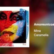 Il testo COME SE IO FOSSI LÌ di MINA è presente anche nell'album Caramella (2010)