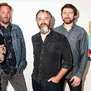 Il testo INVISIBLE (SOMBEAR REMIX) dei MINUS THE BEAR è presente anche nell'album Fair enough (2018)