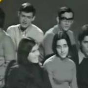 Il testo EL AGUA NO TIENE COLOR di MOCEDADES è presente anche nell'album Mocedades 1 - pange lingua (1969)