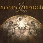 Il testo QUALCOSA È RIMASTO di MONDO MARCIO è presente anche nell'album Mondo marcio (2004)