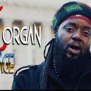 Il testo AH WHO DEM dei MORGAN HERITAGE è presente anche nell'album Three in one (2003)