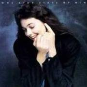 Il testo TROUBLE IN THE FIELDS di NANCI GRIFFITH è presente anche nell'album Lone star state of mind (1987)