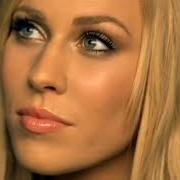 Il testo NO MAN I SEE di NATASHA BEDINGFIELD è presente anche nell'album Roll with me (2019)