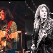 Il testo COME ON BABY LET'S GO DOWNTOWN di NEIL YOUNG è presente anche nell'album Live at the fillmore east (2006)