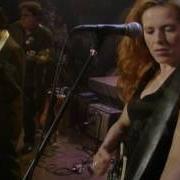 Il testo OUTRO dei NEKO CASE è presente anche nell'album Live from austin, texas (2007)