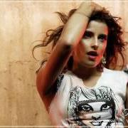 Il testo GIRLFRIEND IN THE CITY di NELLY FURTADO è presente anche nell'album The best of nelly furtado