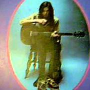 Il testo AT THE CHIME OF A CITY CLOCK di NICK DRAKE è presente anche nell'album Bryter layter (1970)