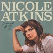 Il testo CAROUSELLE di NICOLE ATKINS è presente anche nell'album Bleeding diamonds (2006)