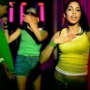 Il testo TEMPERATURE'S RISING di NINA SKY è presente anche nell'album Nina sky (2004)