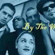 Il testo BLUE IN THE FACE di NO DOUBT è presente anche nell'album The beacon street collection (1995)