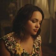 Il testo CARRY ON di NORAH JONES è presente anche nell'album Carry on (2016)