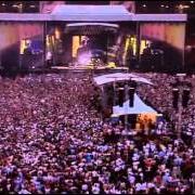 Il testo LIVE FOREVER degli OASIS è presente anche nell'album Familiar to millions (2000)