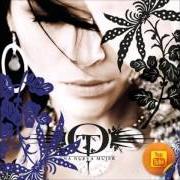 Il testo BANDOLERO (VERSION POP) di OLGA TAÑÓN è presente anche nell'album Una nueva mujer (2005)