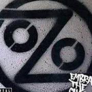 Il testo LO QUE DICE di OZOMATLI è presente anche nell'album Embrace the chaos (2001)