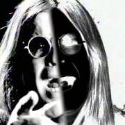 Il testo GHOST BEHIND MY EYES di OZZY OSBOURNE è presente anche nell'album Ozzmosis (1995)