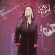 Il testo Y AQUÍ ESTOY di ANA GABRIEL è presente anche nell'album En vivo (1990)