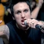 Il testo SOMETIMES dei PAPA ROACH è presente anche nell'album Getting away with murder (2004)