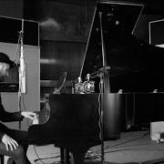 Il testo MAMAN di PIERRE LAPOINTE è presente anche nell'album Pierre lapointe seul au piano (2011)