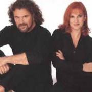 Il testo LA FAMILIA dei PIMPINELA è presente anche nell'album Siempre vigentes (2013)