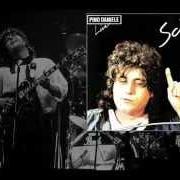 Il testo SUONNO D'AJERE di PINO DANIELE è presente anche nell'album Terra mia (1977)