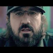 Il testo E COSÌ TE NE VAI di PIOTTA è presente anche nell'album Si riparano ricordi (2026)